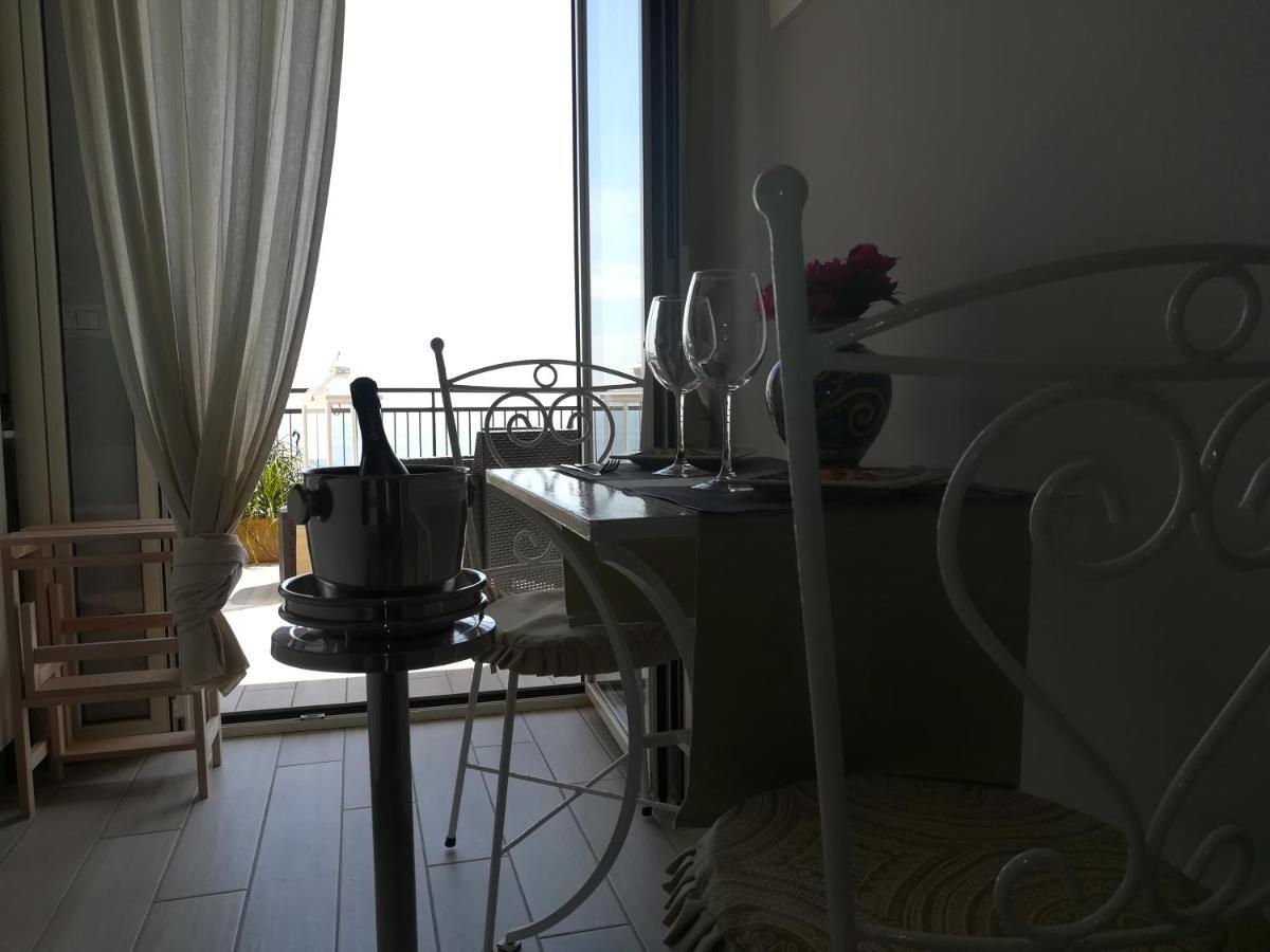 Al Bajah Loft Monovano Con Requisiti Hotel Taormina Ngoại thất bức ảnh